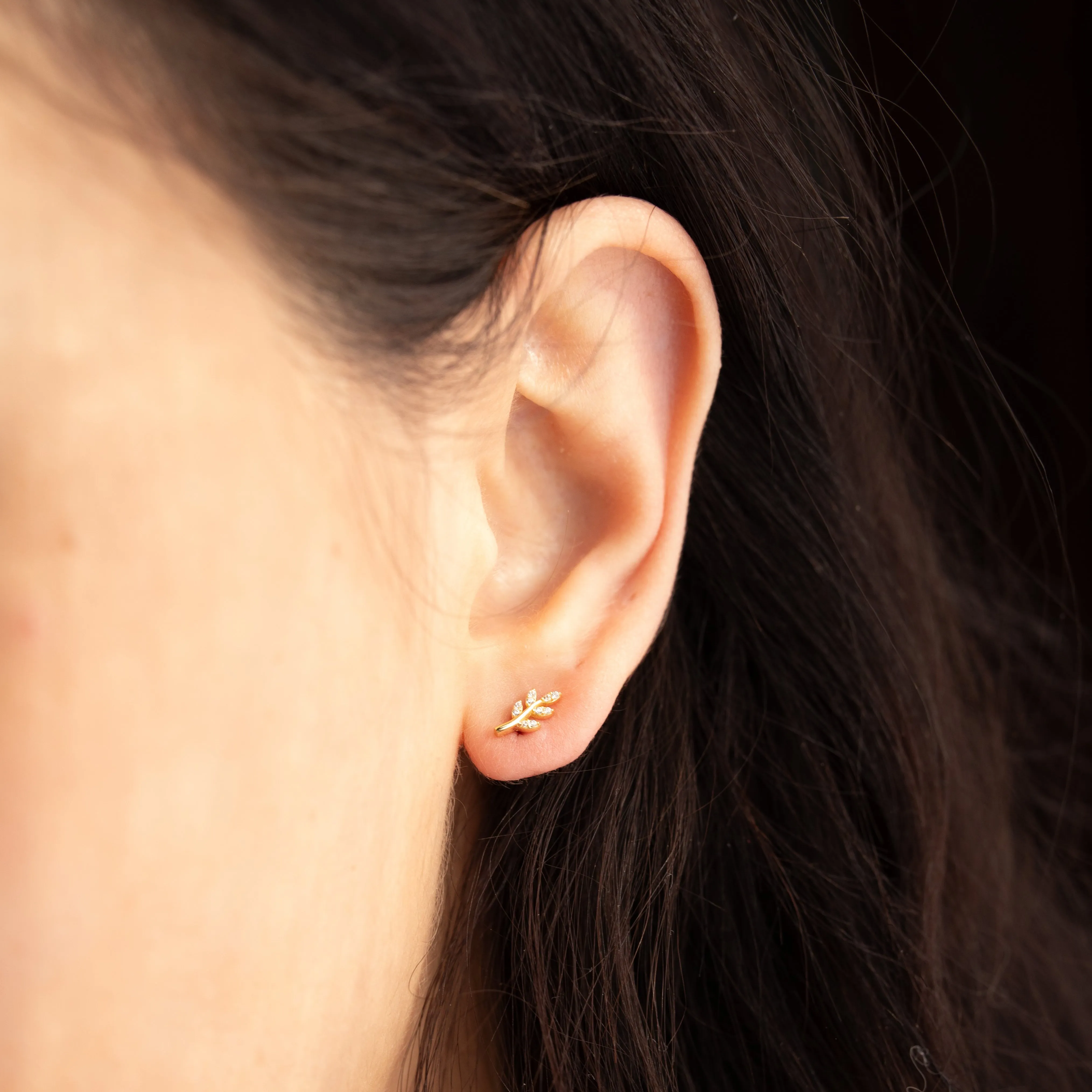 10k Solid Gold CZ Leaves Studs