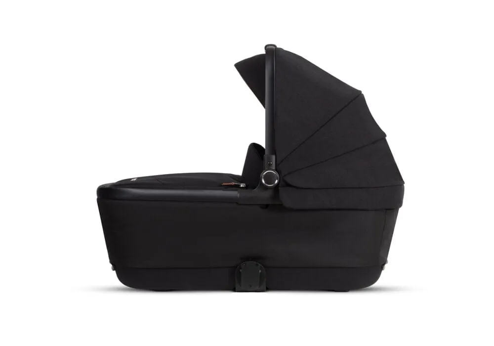 Silver Cross Reef with First Bed Folding Carrycot and Rucksack - Orbit (no footmuff)