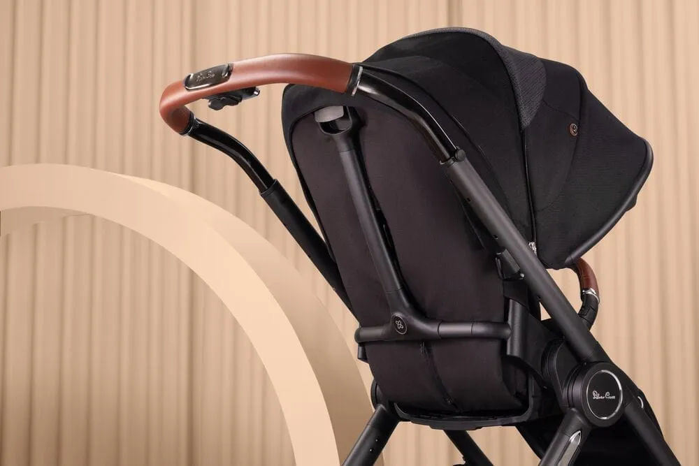 Silver Cross Reef with First Bed Folding Carrycot and Rucksack - Orbit (no footmuff)